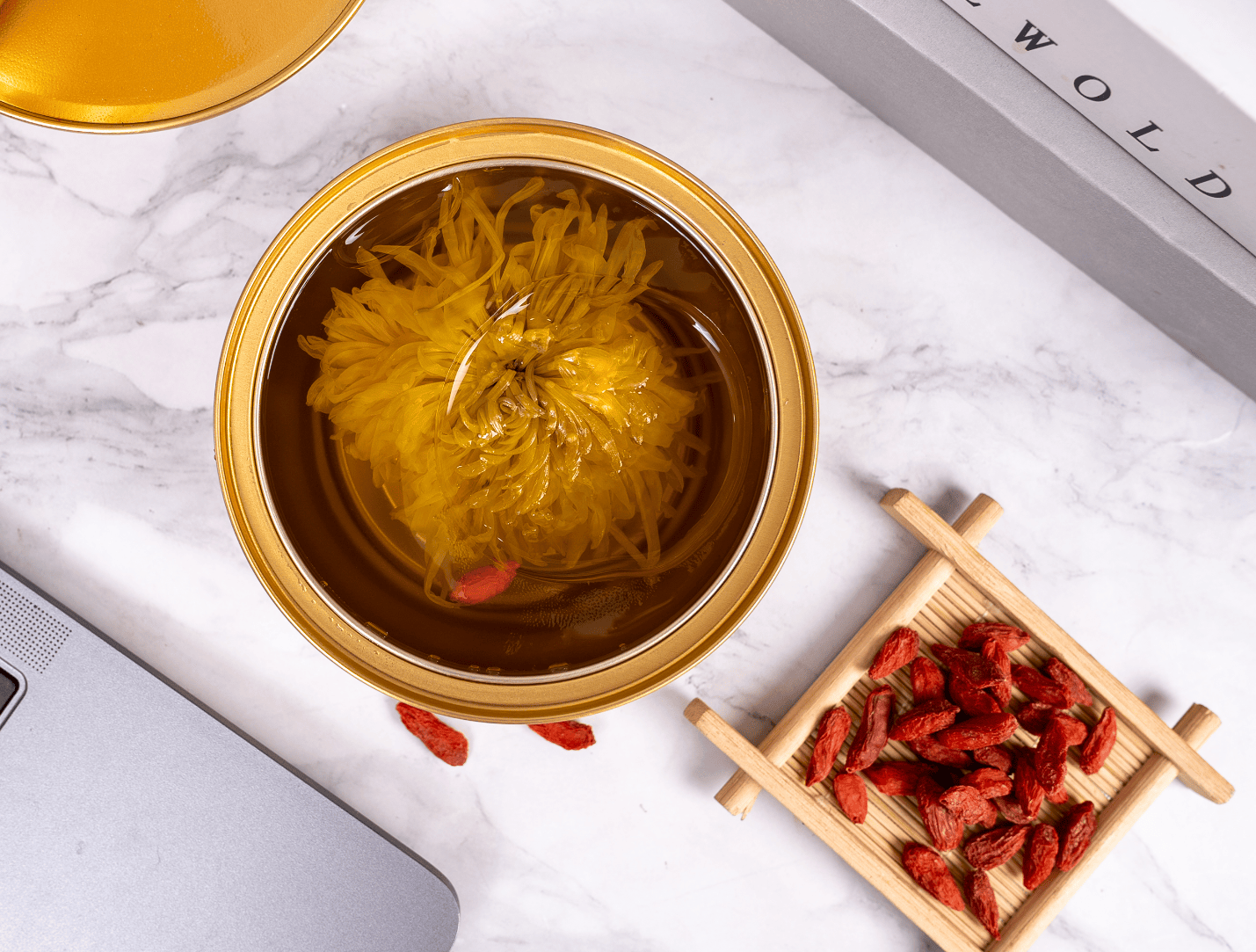 กรณีบริษัทล่าสุดเกี่ยวกับ วุ้นดอกแคและเบญจมาศ: จากส่วนผสมดั้งเดิมสู่ผลิตภัณฑ์เพื่อสุขภาพสมัยใหม่